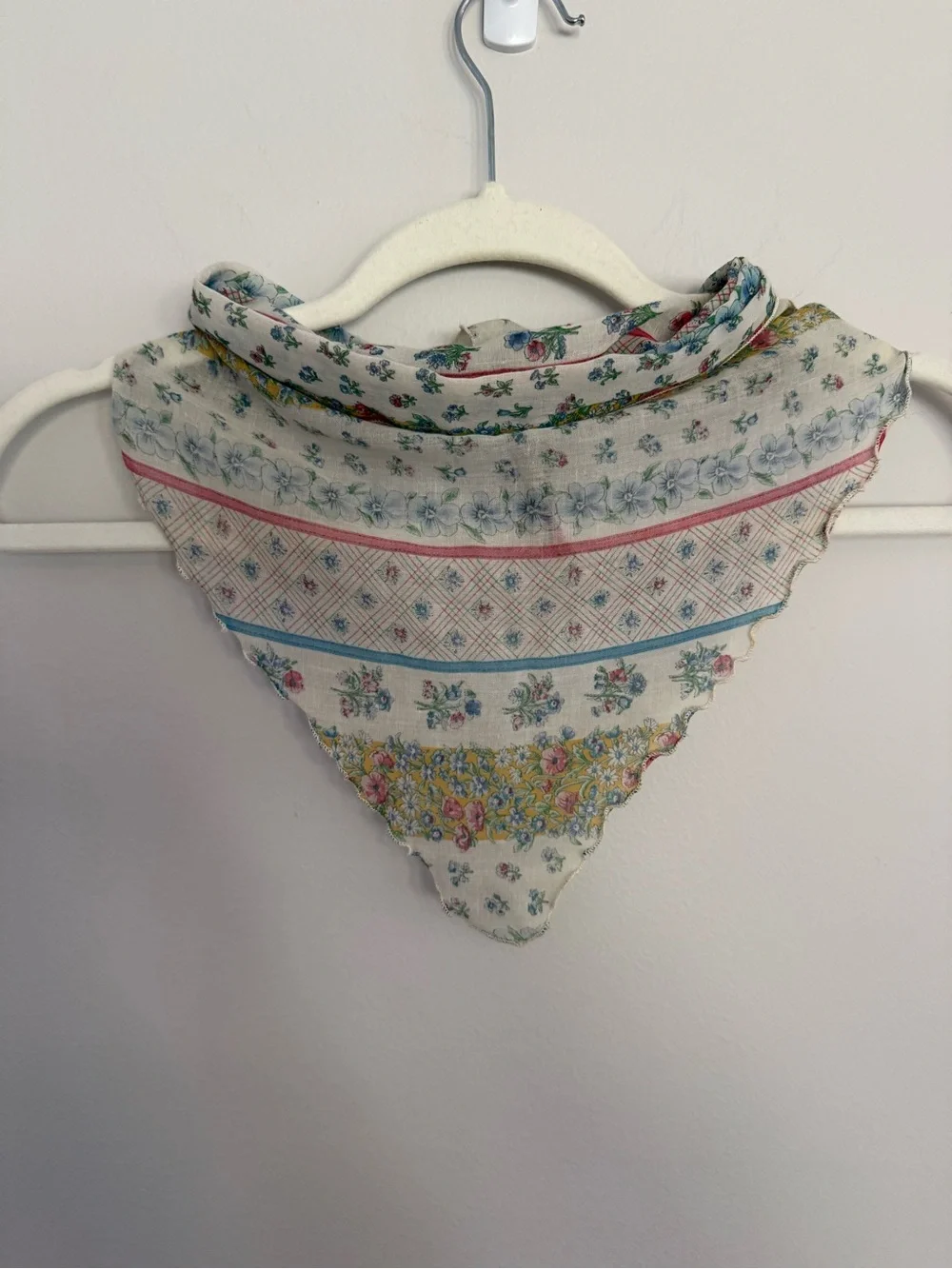 Vintage inspired floral Triangle Bandana Scarf in Cream with Prints